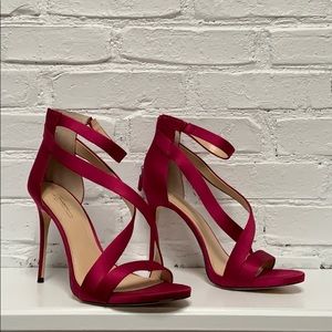 Vince Camuto Heels in Deep Berry (Size 11)